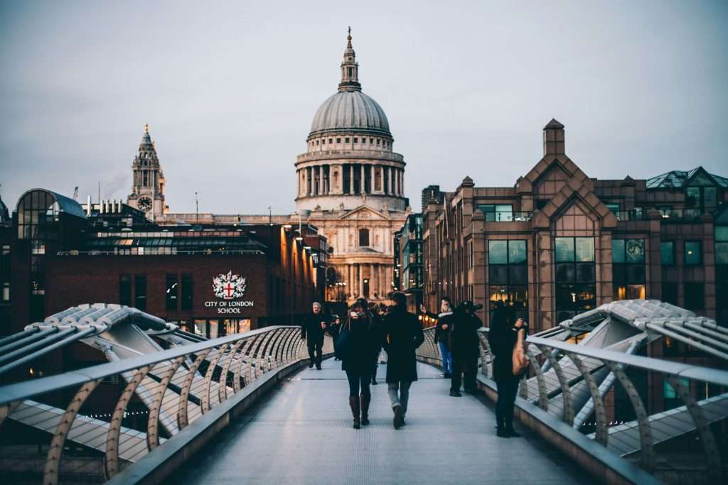 Quintus Scholars London Millennium Bridge
